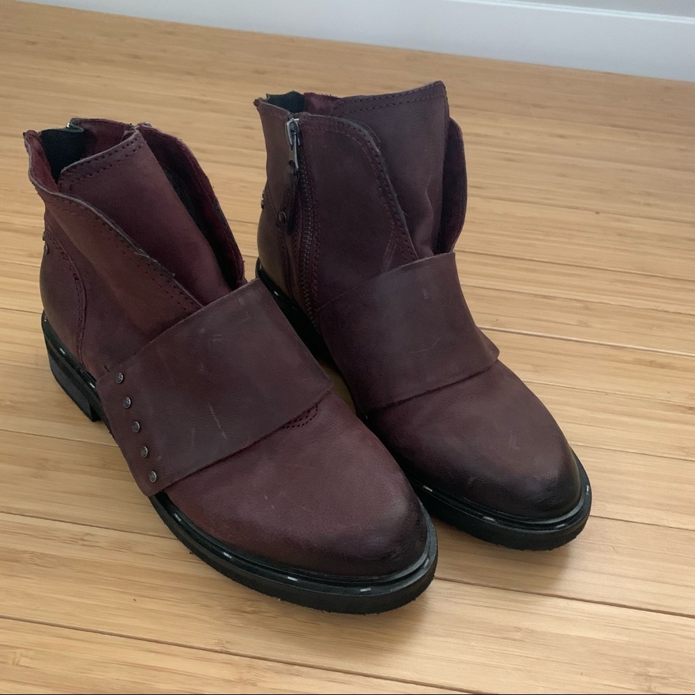 OTBT Frontage Bootie Eggplant
